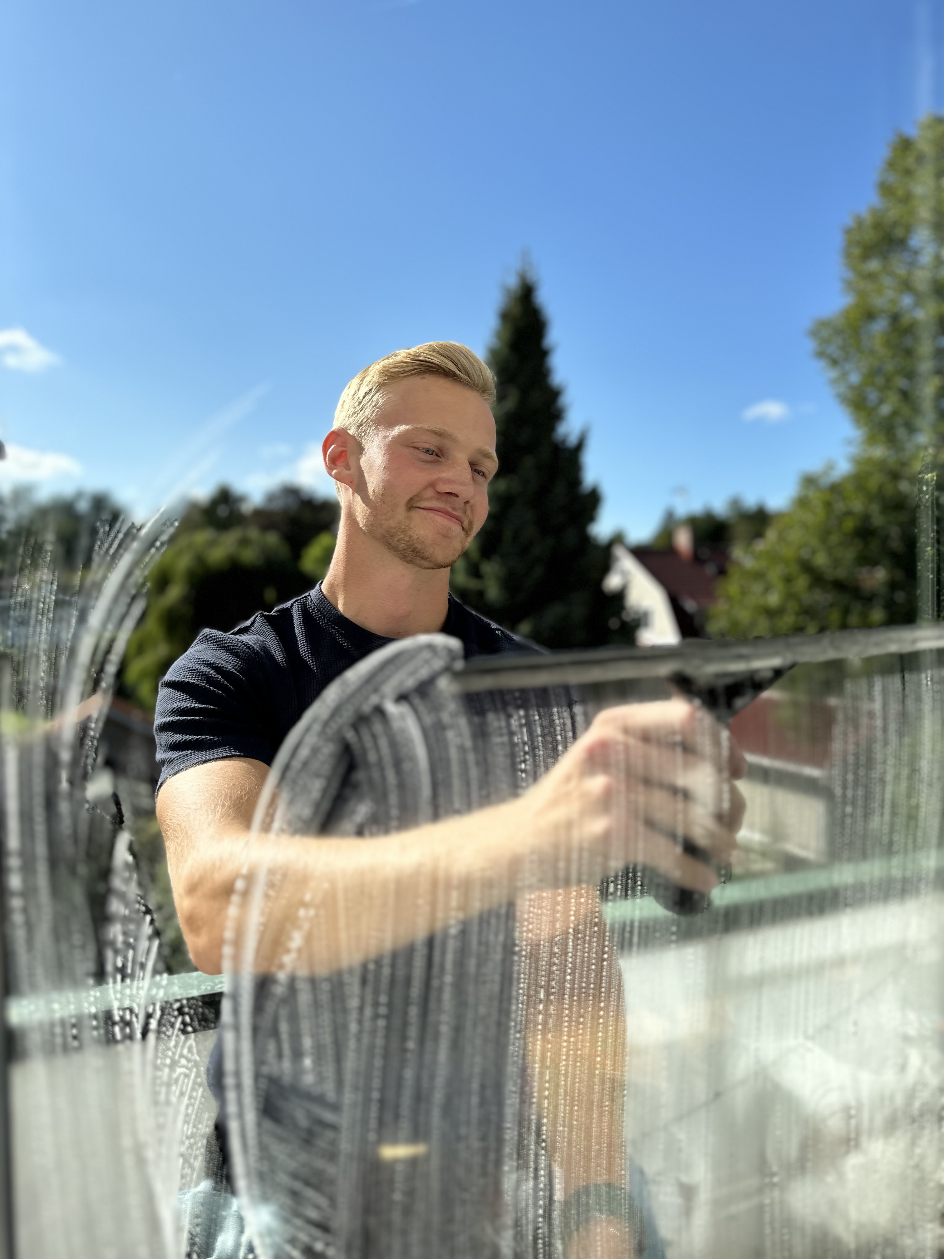 Fönsterputs till villa. Fönsterputs Ängelholm. Fönsterputs Klippan. Fönsterputs Örkelljunga. Fönsterputs Båstad. Fönsterputs Helsingborg.